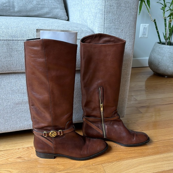 Coach Boots - Picture 1 of 10